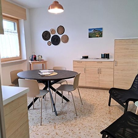 Casa Coletta Lejlighed Bosco Chiesanuova Eksteriør billede